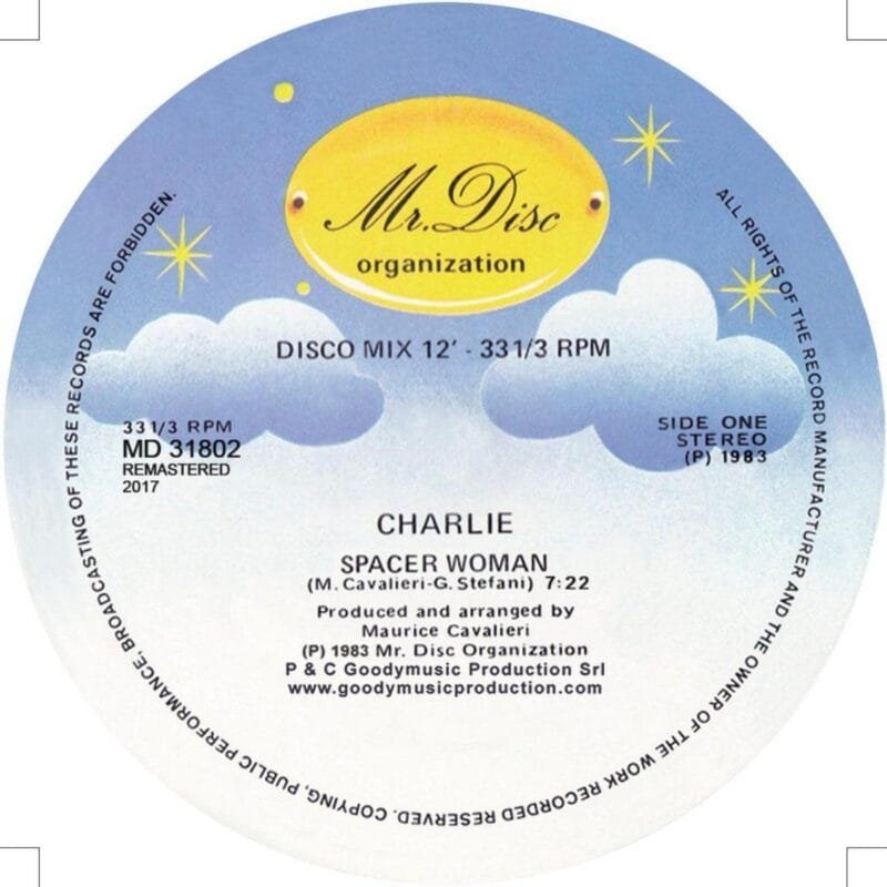 Charlie – Spacer Woman
